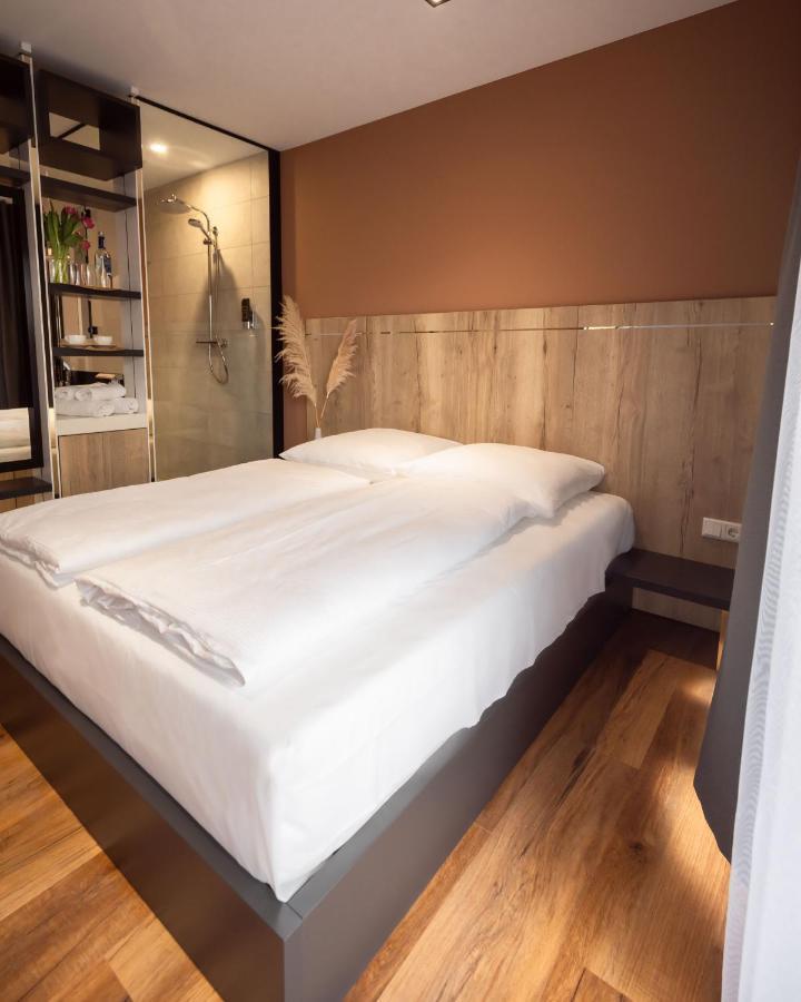 24Seven Hotel شفاباخ المظهر الخارجي الصورة