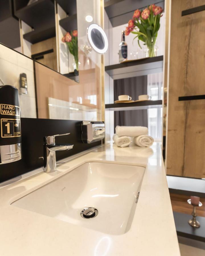 24Seven Hotel شفاباخ المظهر الخارجي الصورة